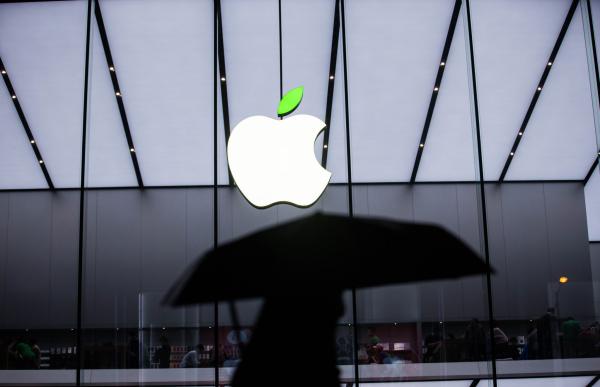 苹果又一次惊险保住全球市值最高公司称号_中
