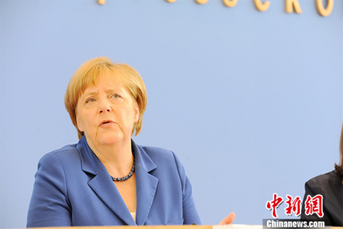 德国副总理批评默克尔难民政策 对方拒绝接受