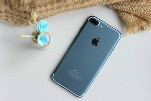 iPhone7曝光最新配置 蓝色新款双摄像头取消耳