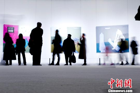 “走向现代——张立国绘画艺术回顾展”亮相中国美术馆