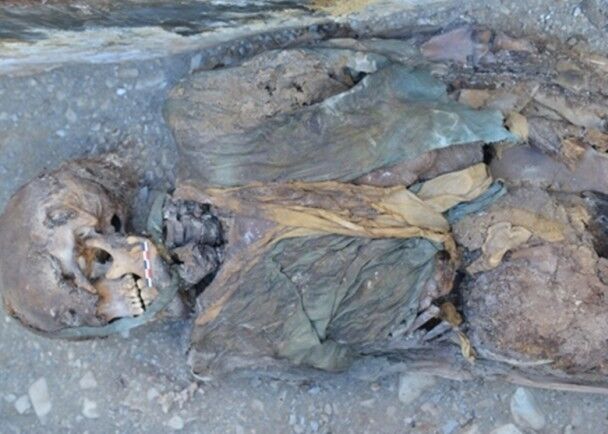 下葬于约2000年前的男性干尸
