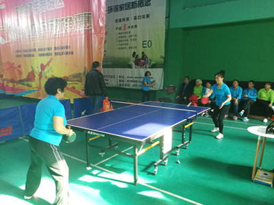 宽城区举办重阳节乒乓球争霸赛。网络图