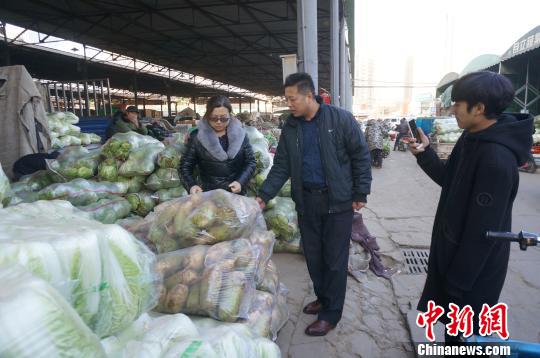 郑州“饺子哥”六年送出2700份饺子带动千人做公益