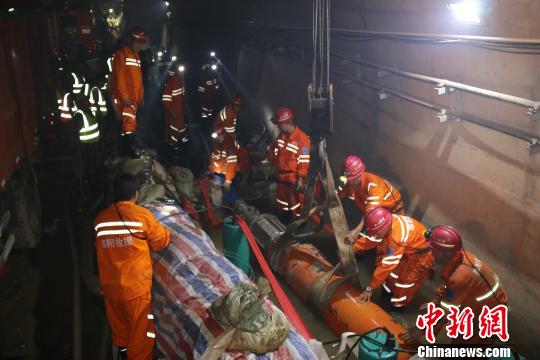 救援支队参与2017年浏阳河隧道救援工作。　受访者供图 摄