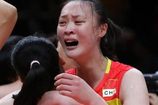 惠若琪退役！中国女排最美队长结束12年职业生涯 曾经历两次心脏手术