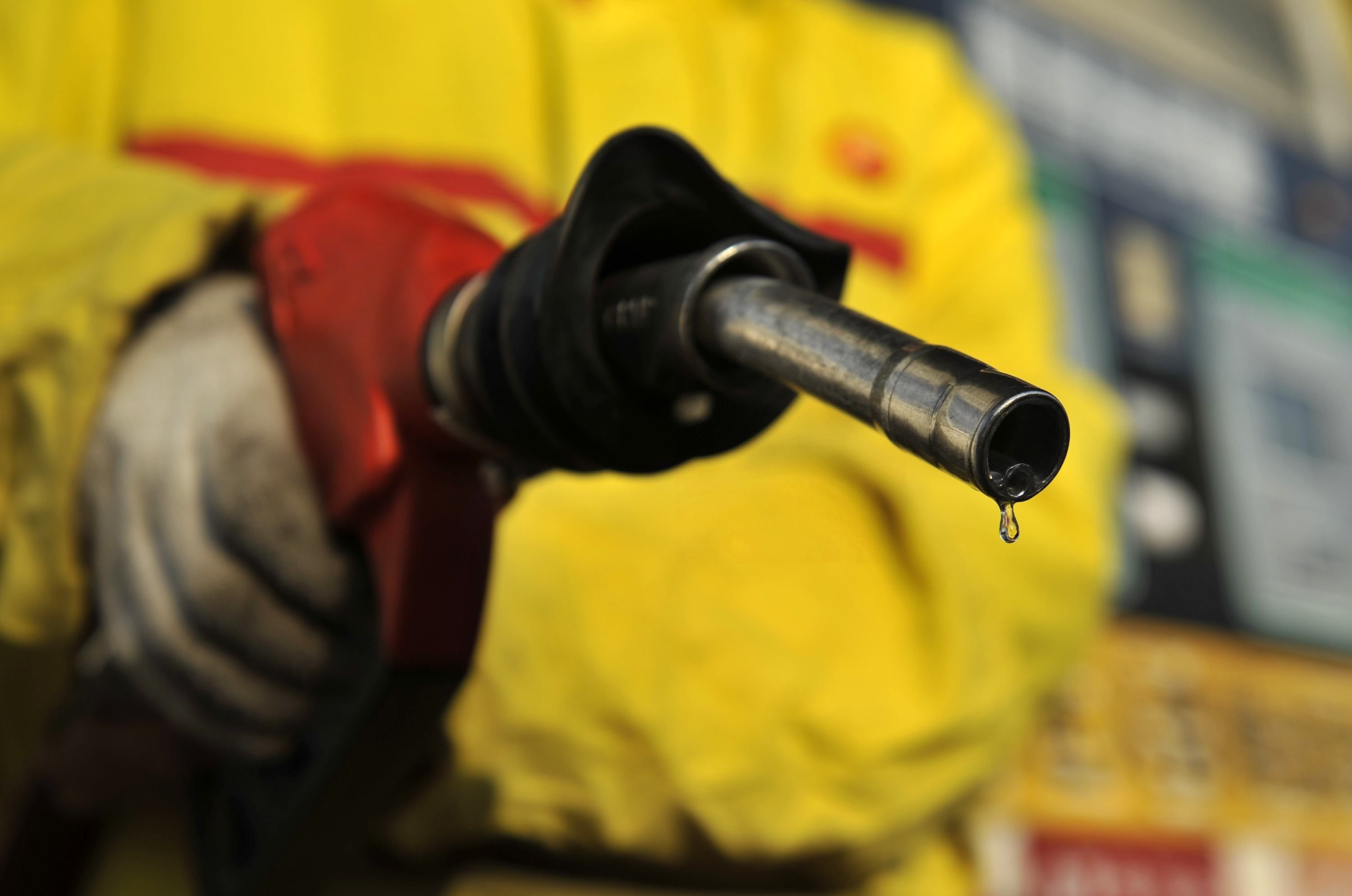 2018油价调整新消息：12月14日国内成品油价或小幅下调迎“四连跌” 12月12日汽油价格查询