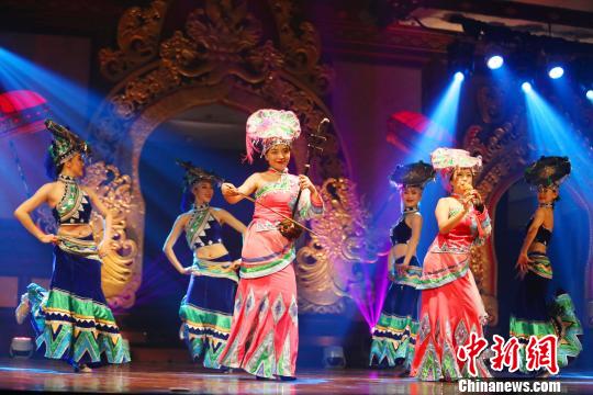 图为中国少数民族舞蹈表演。李常达 供图