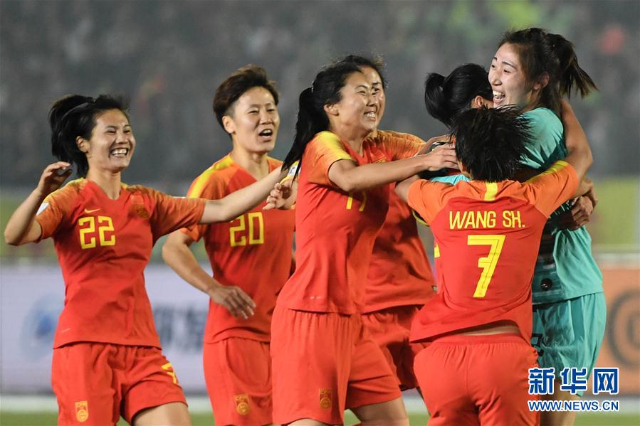 （体育）（1）足球——永川国际女足锦标赛：中国队夺冠