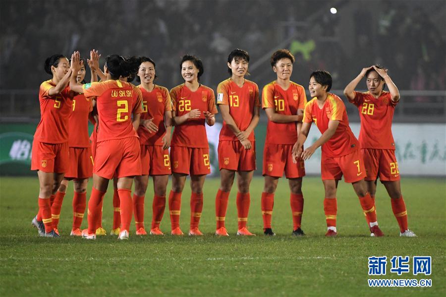 （体育）（2）足球——永川国际女足锦标赛：中国队夺冠