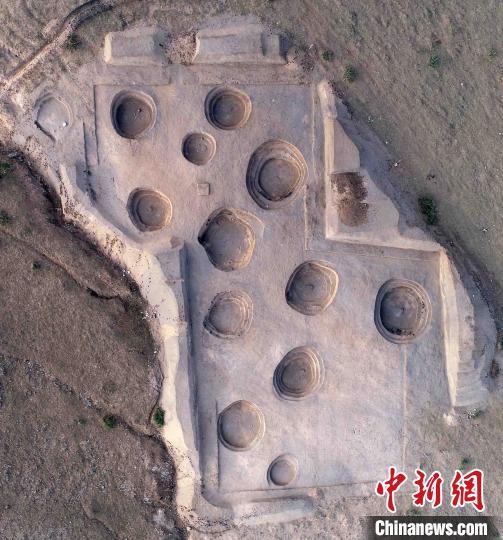 图为内蒙古锡林郭勒盟镶黄旗发现的乃仁陶勒盖遗址。内蒙古自治区文物考古研究所供图