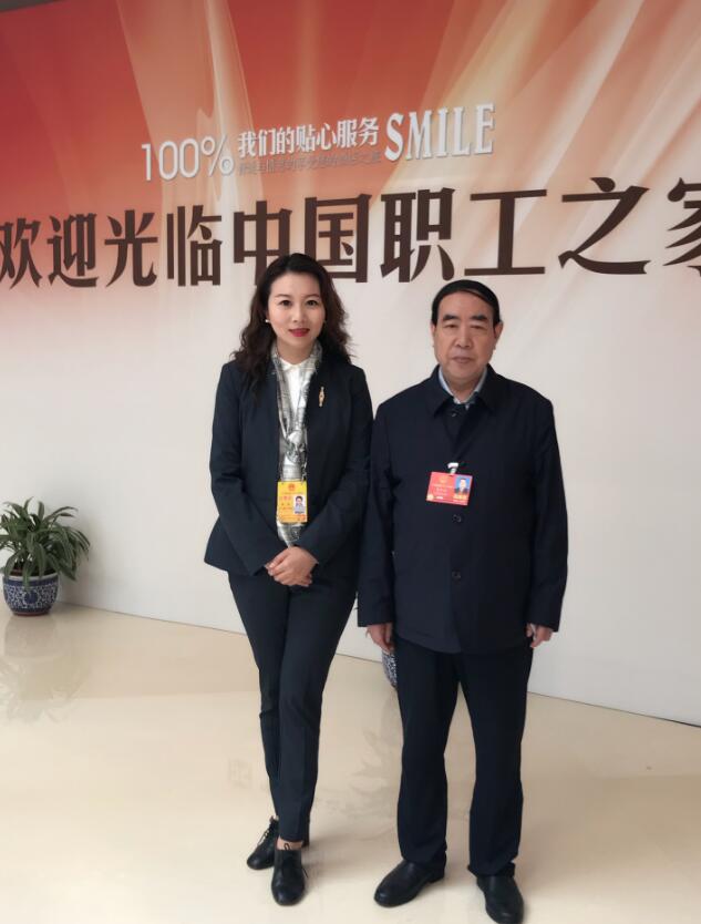 全国人大代表、中国作家协会副主席贾平凹接受《小康》记者专访.jpg