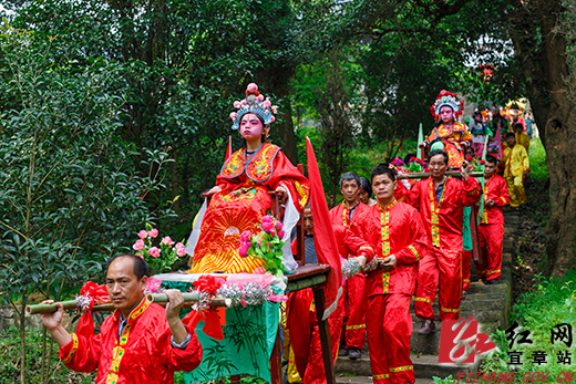 宜章县特色的民俗文化：“昭王公出行” 每年都会举行“昭王公出行”活动