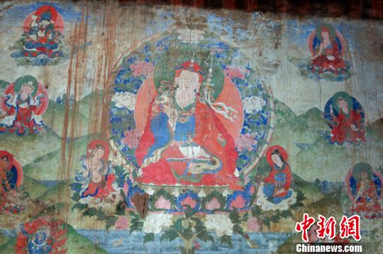打莫寺佛学院在III壁壁画，19世纪。罗文华提供