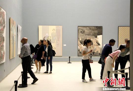 604件中国画佳作亮相，用艺术语言展现新时代风貌。　赵晓 摄