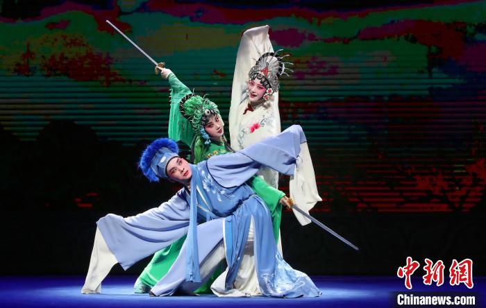 五大剧种同台四地名家端午在杭州共演《雷锋塔》