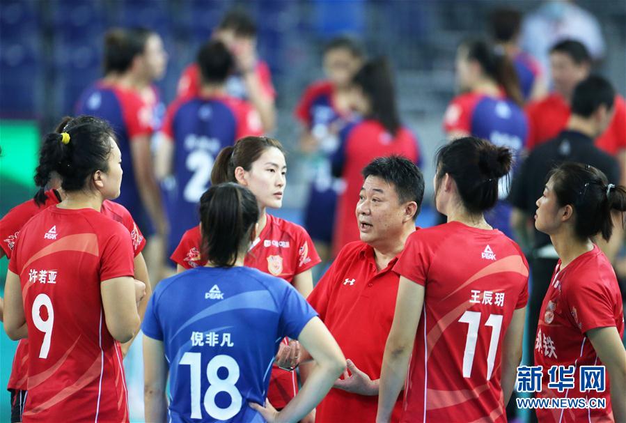 （体育）（12）排球——全国女排锦标赛第二阶段交叉赛：江苏胜四川