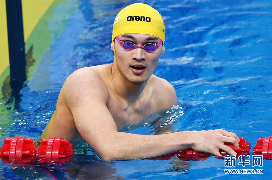 （体育）（4）游泳——全国冠军赛：徐嘉余获男子100米仰泳冠军